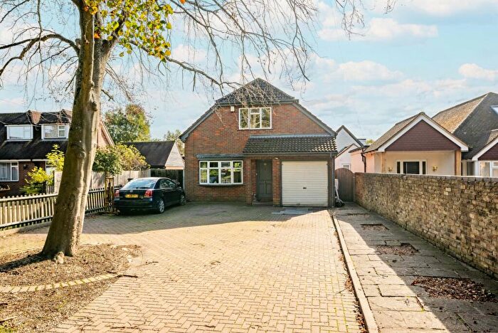 3 Bedroom Detached House For Sale In Park Street Lane, Park Street, St. Albans, Hertfordshire, AL2