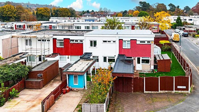 3 Bedroom Terraced House For Sale In West Moor, Nottingham, NG2