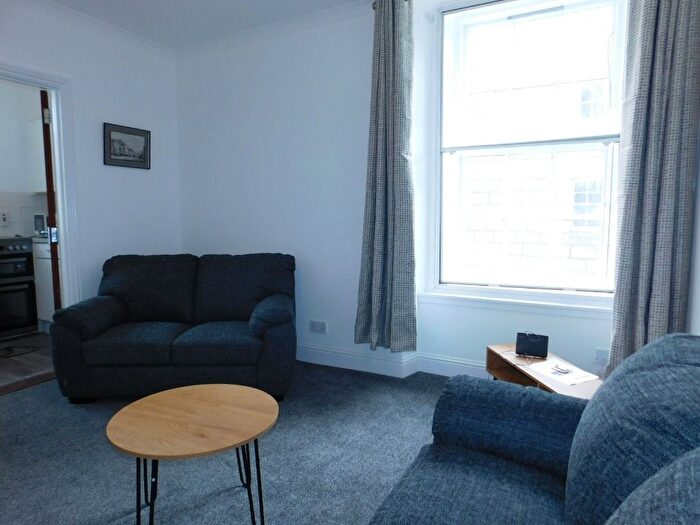 1 Bedroom Flat To Rent In Union Street, City Centre, Aberdeen, AB10