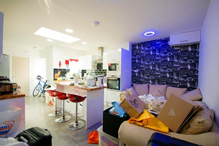 5 Bedroom Terraced House To Rent In Blossom Avenue, Selly Oak, Birmingham, B29