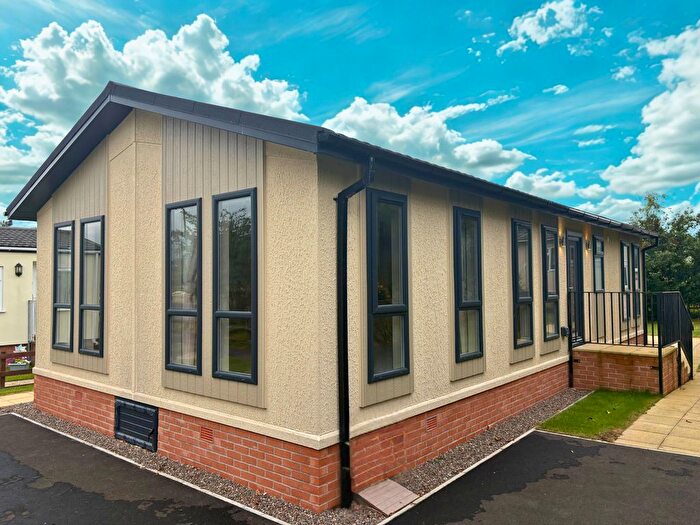 2 Bedroom Mobile/park Home For Sale In Fell View Park, Gosforth, CA20