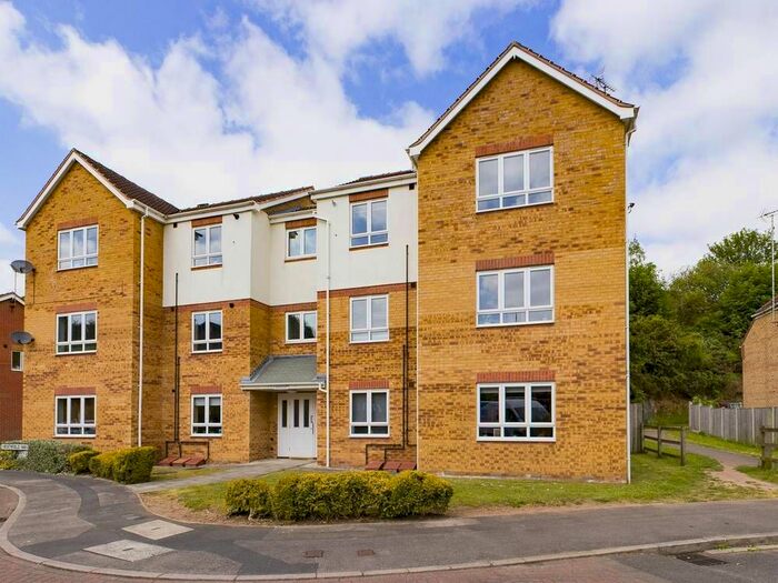 2 Bedroom Flat To Rent In Heathfield Way, Mansfield, NG18