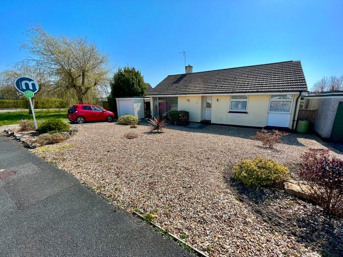 3 Bedroom Detached Bungalow To Rent In Doulton Road, Boscoppa, St. Austell, PL25