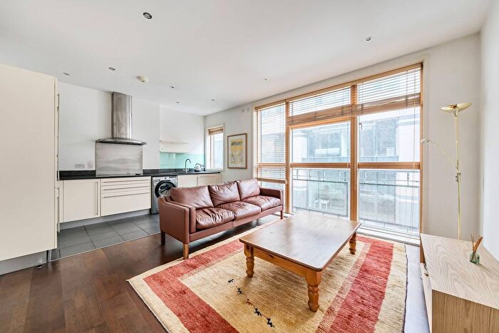2 Bedroom Flat For Sale In Ebenezer Street, Old Street, London, N1