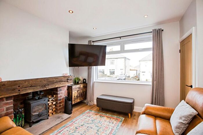 2 Bedroom Terraced House For Sale In Broadway, Halifax, West Yorkshire, HX3