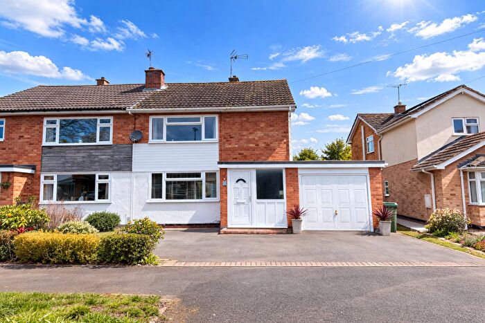 3 Bedroom Semi-Detached House For Sale In Windermere Drive, Croft, Leicester, LE9