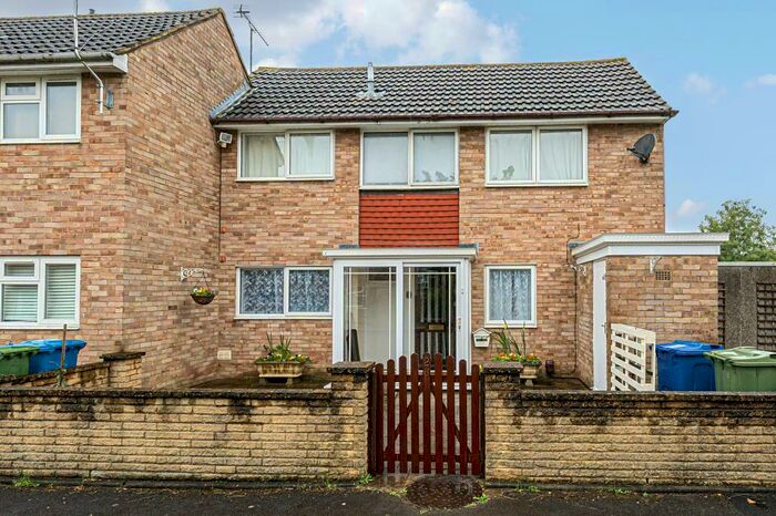 2 Bedroom End Of Terrace House To Rent In Bishopdale, Bracknell, RG12