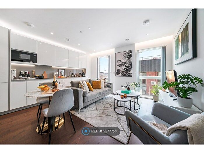 1 Bedroom Flat To Rent In Lancaster Way, London, SW11