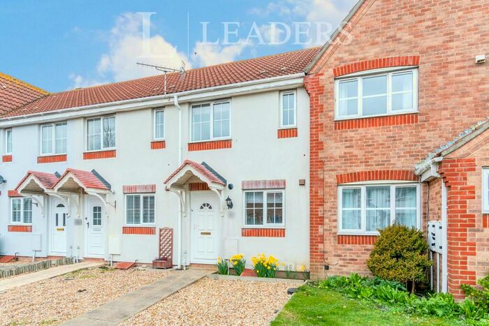 2 Bedroom Terraced House To Rent In Middleton-On-Sea, PO22