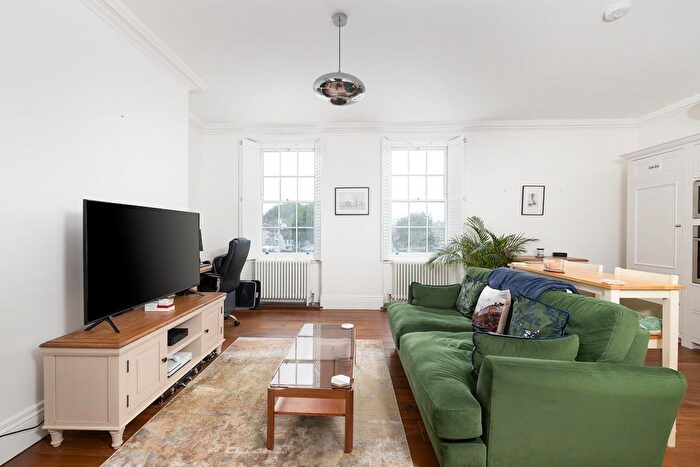 1 Bedroom Flat For Sale In Redcliffe Parade West, Redcliffe, BS1