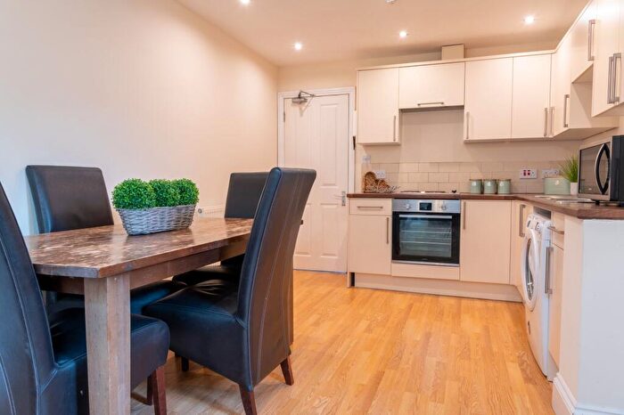 5 Bedroom House To Rent In Courtenay Street, Cheltenham, GL50