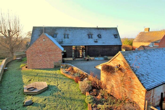 4 Bedroom Barn Conversion For Sale In Withy Bridge, Boddington, Cheltenham, GL51