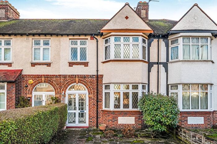 3 Bedroom Terraced House For Sale In Brangbourne Road, Bromley, BR1