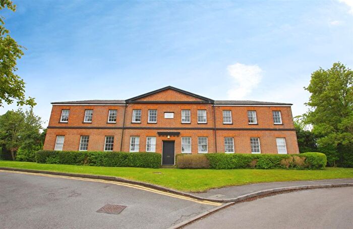 2 Bedroom Flat To Rent In Willis Way, Purton, Swindon, SN5