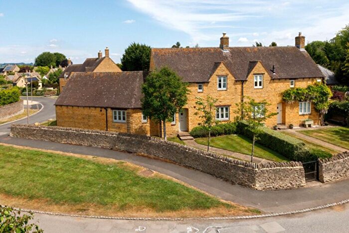 3 Bedroom Semi-Detached House For Sale In The Leasows, Blind Lane, Chipping Campden, GL55
