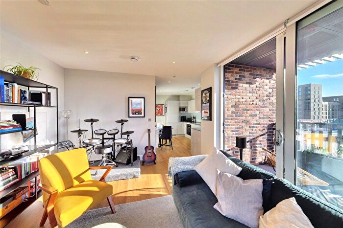 1 Bedroom Flat For Sale In Millwards Court, Greyhound Parade, London, SW17