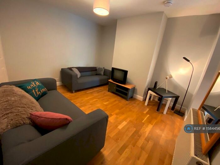 4 Bedroom Terraced House To Rent In Shophouse Road, Bath, BA2