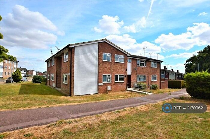 2 Bedroom Flat To Rent In St. Michaels Walk, Chelmsford, CM2