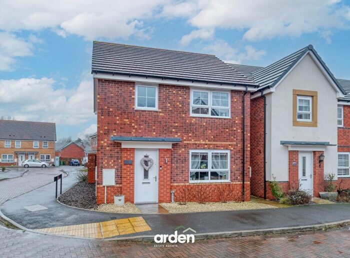 3 Bedroom Detached House For Sale In Brine Well Crescent, Stoke Prior, B60