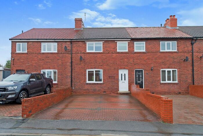 2 Bedroom Detached House To Rent In Westfield Grove, Allerton Bywater, Castleford, West Yorkshire, WF10