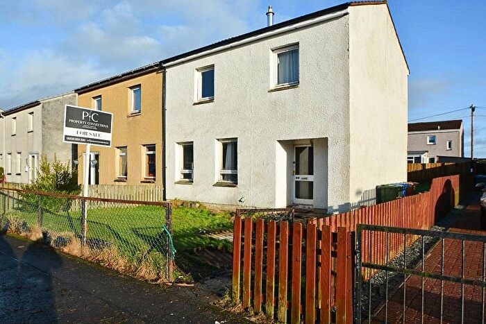 3 Bedroom Semi-Detached House For Sale In Whitehill Road, Blackburn, EH47