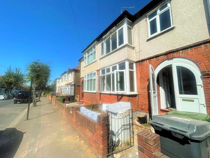 3 Bedroom Terraced House To Rent In Farnan Avenue, London, E17