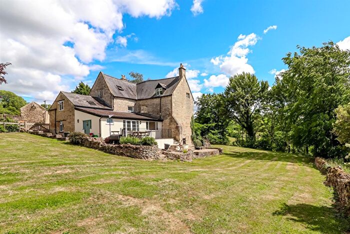 5 Bedroom Detached House To Rent In Charlton Hill, Cheltenham, GL53