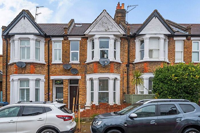 1 Bedroom Flat To Rent In Jessamine Road, Hanwell, London, W7