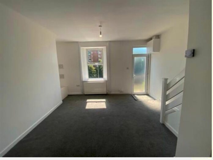 2 Bedroom Terraced House To Rent In North Hill Road, Swansea, West Glamorgan, SA1