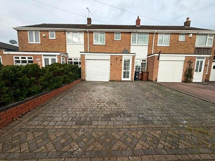 3 Bedroom House To Rent In Mollington Crescent, Shirley, Solihull, B90