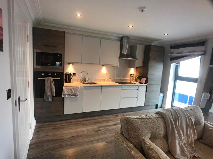 1 Bedroom Apartment To Rent In Concord House, Leylands Road, Leeds, LS2