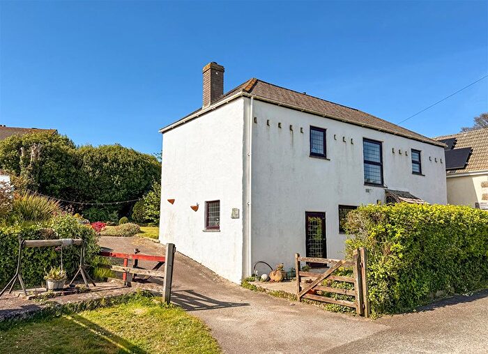 3 Bedroom Detached House For Sale In Swanpool, Falmouth, TR11