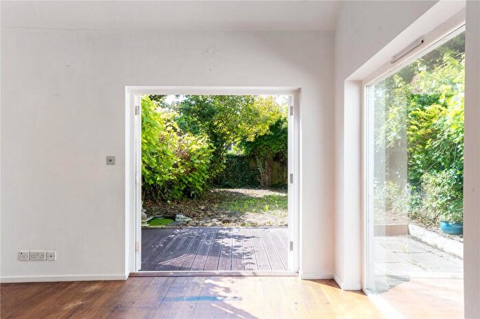 3 Bedroom Duplex For Sale In Gloucester Row, Bristol, BS8