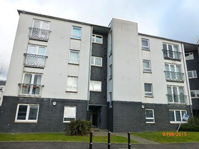 2 Bedroom Flat To Rent In Redshank Avenue, Braehead, Renfrew, PA4