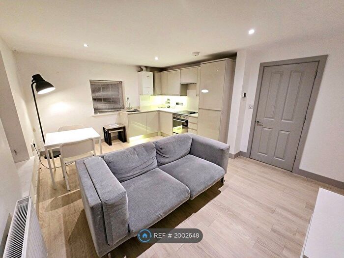 1 Bedroom Flat To Rent In London Court, Reading, RG1