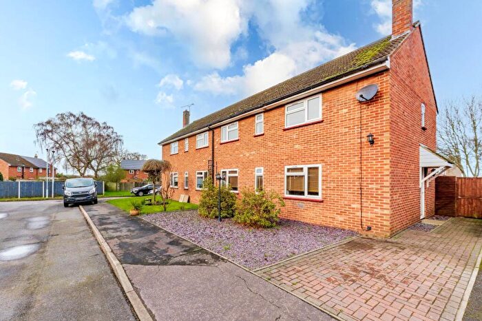 3 Bedroom Semi Detached House For Sale In Ormesby Road, Badersfield, NR10