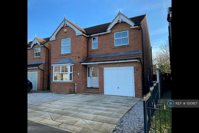 4 Bedroom Detached House To Rent In Conway Court, Doncaster, DN4