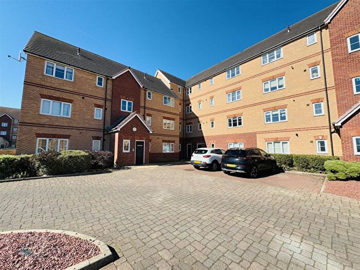 2 Bedroom Flat To Rent In Sandpiper House, Fleet Avenue, Hartlepool, TS24