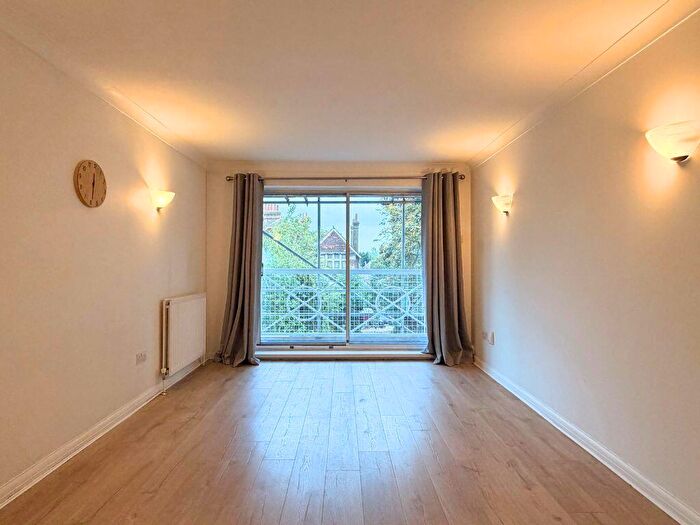 2 Bedroom Apartment For Sale In Whitley Court, Westmoreland Road, Bromley, BR2