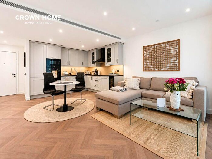 2 Bedroom Apartment To Rent In Merino Gardens, London Dock, Wapping, E1W