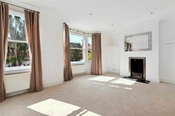 3 Bedroom Flat To Rent In Inglethorpe Street, London, SW6