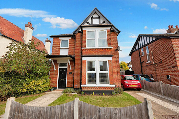 3 Bedroom Detached House For Sale In Beaconsfield Road, Essex, CO15