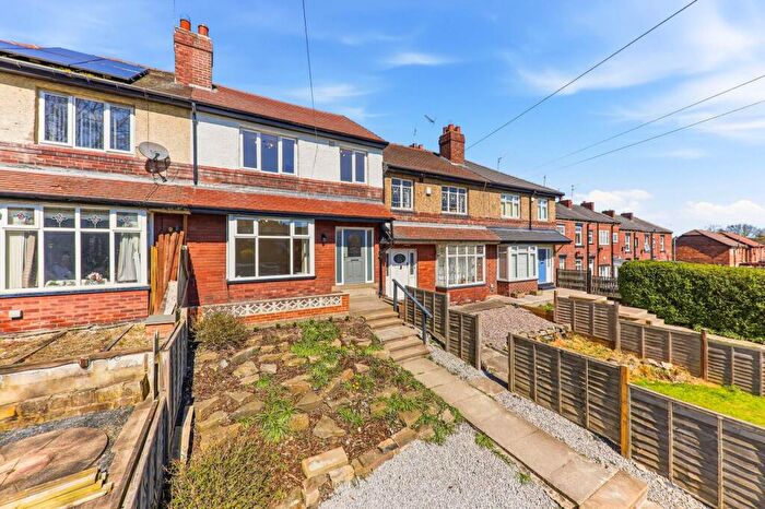 3 Bedroom Terraced House To Rent In Bruntcliffe Lane, Morley, LS27