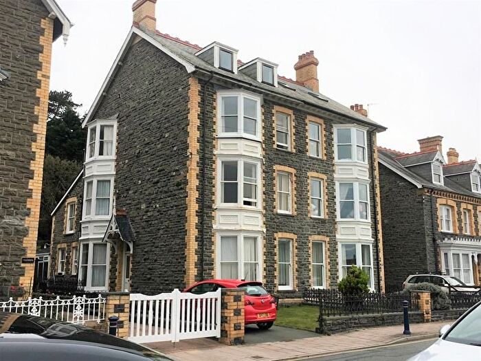 2 Bedroom Flat To Rent In North Road, Aberystwyth, SY23