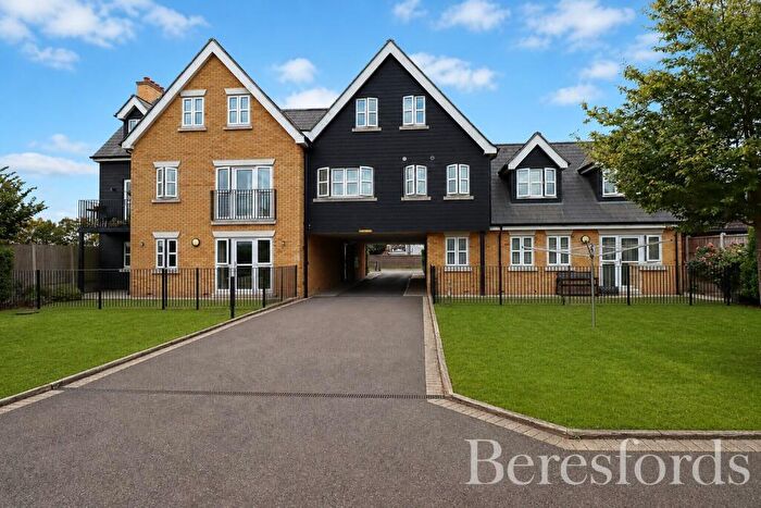 1 Bedroom Apartment For Sale In Station Road, West Horndon, CM13