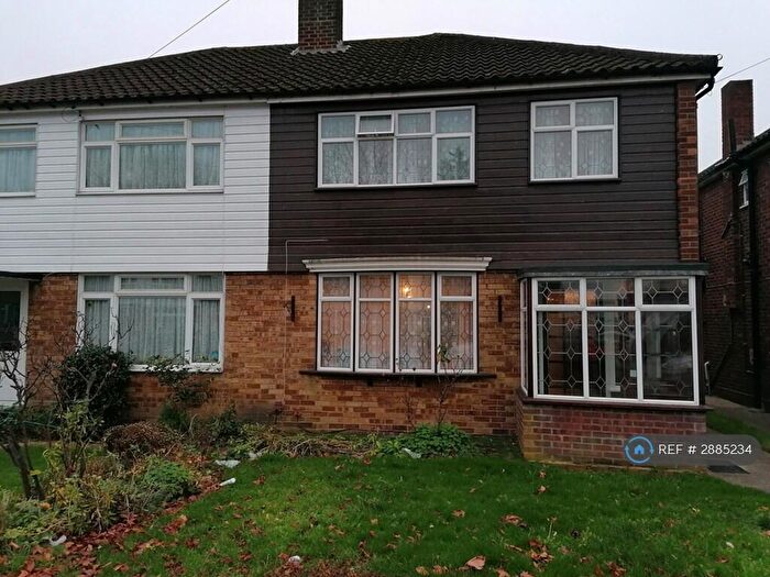 3 Bedroom Semi Detached House To Rent In London, London, EN3
