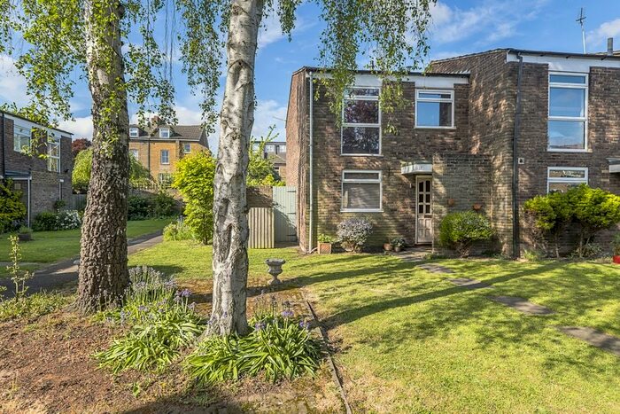 3 Bedroom End Of Terrace House To Rent In Allbrook Close, Teddington, TW11