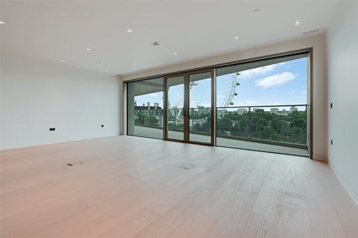 3 Bedroom Flat To Rent In Belvedere Road, Waterloo, SE1