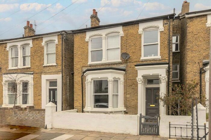 4 Bedroom Terraced House To Rent In Winslade Road, London, SW2