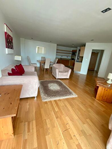 2 Bedroom Flat To Rent In City Tower, Limeharbour, Isle Of Dogs, Crossharbour, London, E14